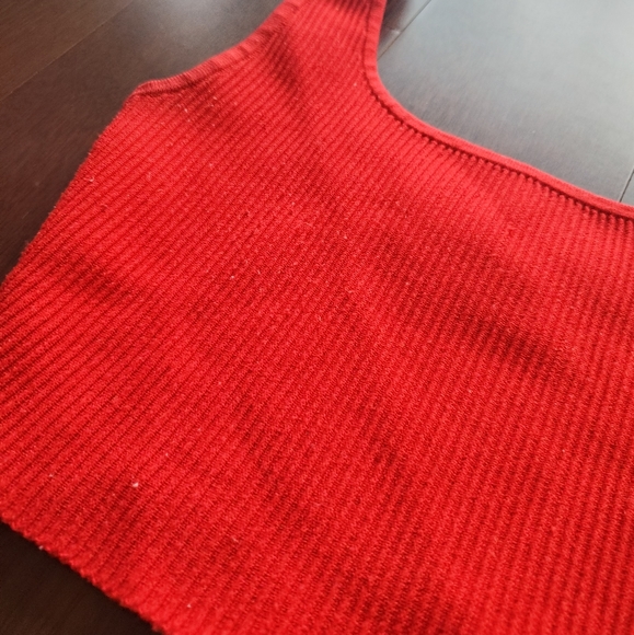 Aritzia Babaton Sculpt Knit Top - Picture 10 of 16